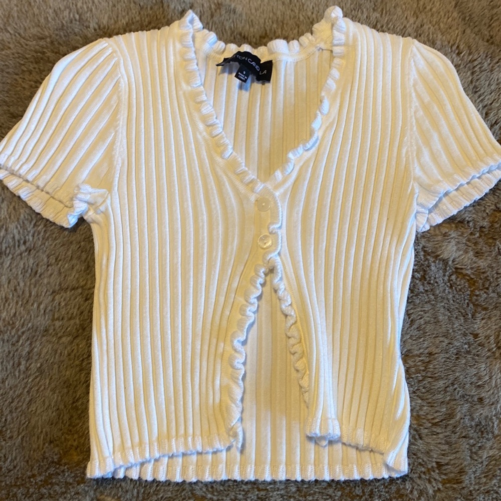 Front cut out crop top